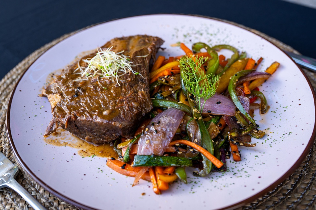 Pot roasted beef fillet in pipeño reduction